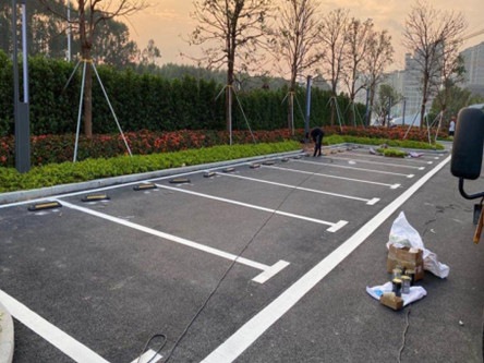 標(biāo)準(zhǔn)的車位線是尺寸是多少